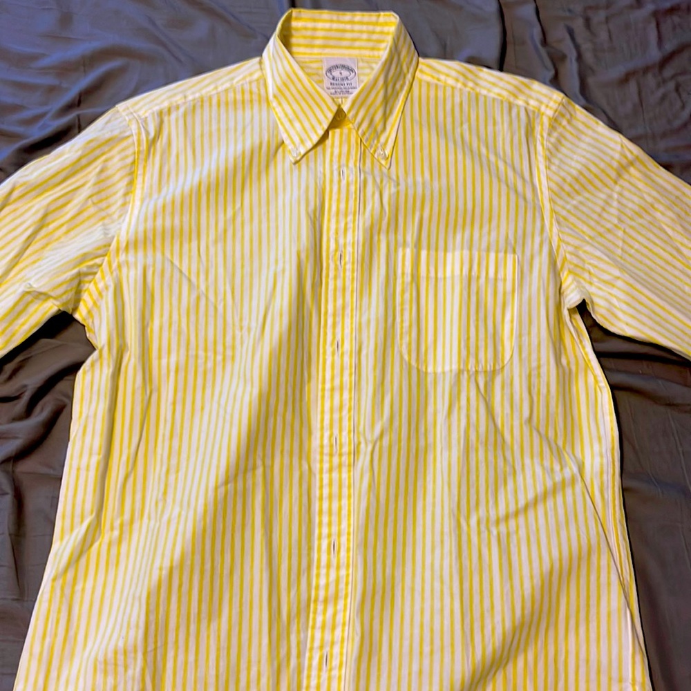 Brooks Brothers Regent Fit Yellow Stripe Broadcloth Button-Down Dress Shirt